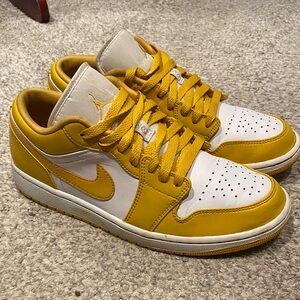 Nike Jordan 1 Low “Pollen”